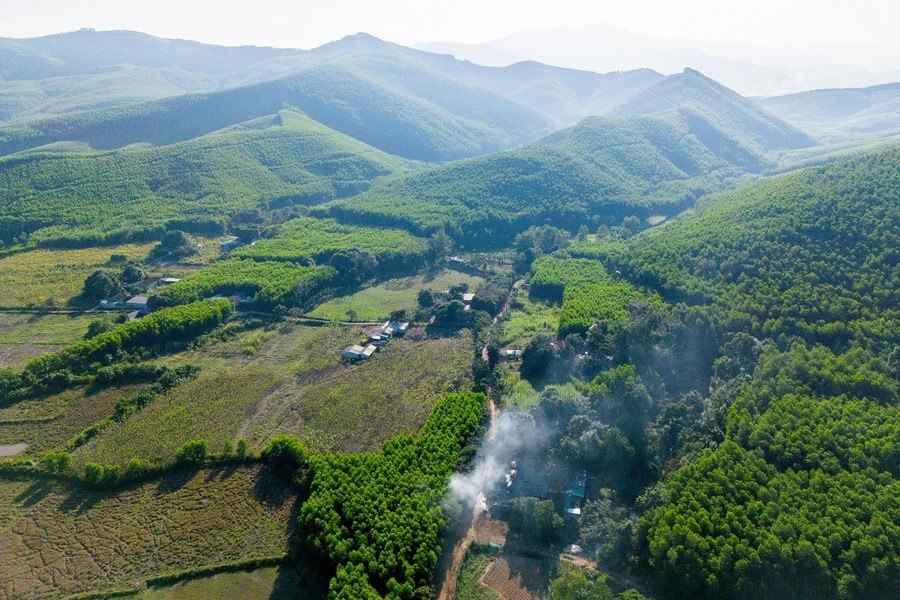 Bản Bình Quang, xã Châu Bình còn 35 hộ sinh sống. Ảnh: Phạm Tâm