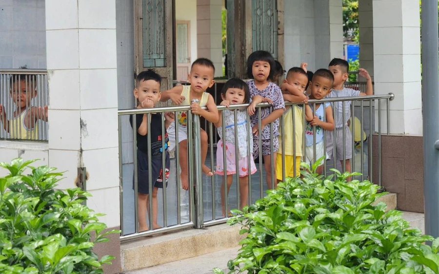 Trẻ em mồ côi, bị bỏ rơi tại bệnh viện hoặc có hoàn cảnh đặc biệt khó khăn được chăm sóc tại Làng Thiếu niên Thủ Đức. Ảnh: Lâm Ngọc