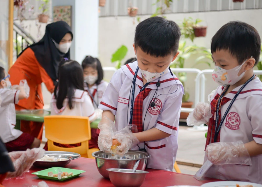 Phần lớn trường mầm non ở Indonesia là trường tư có chi phí đắt đỏ.