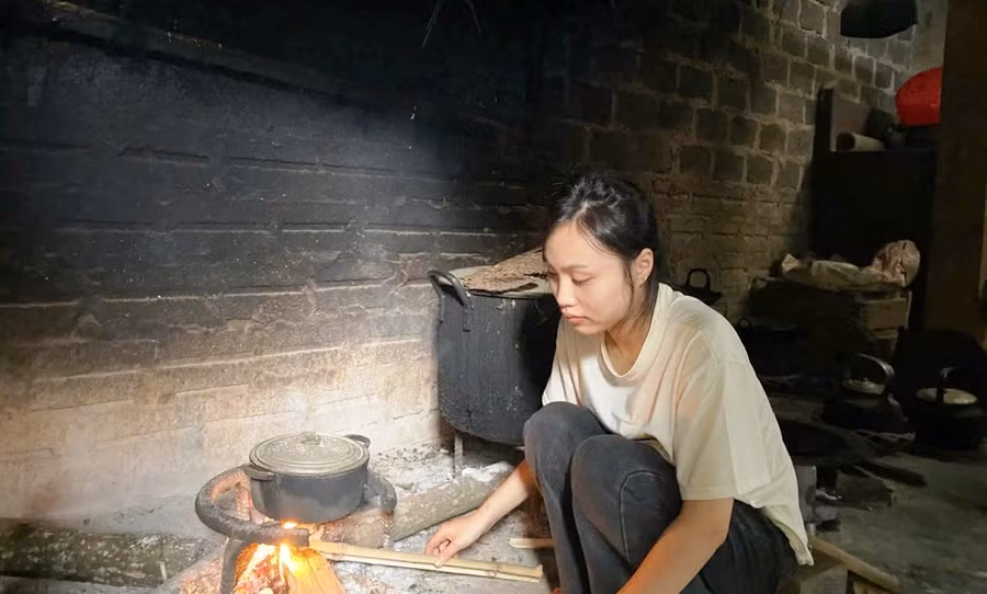 Em Phạm Thị Như Quỳnh, ở bản Pu, xã Trung Thành (Thanh Hóa).