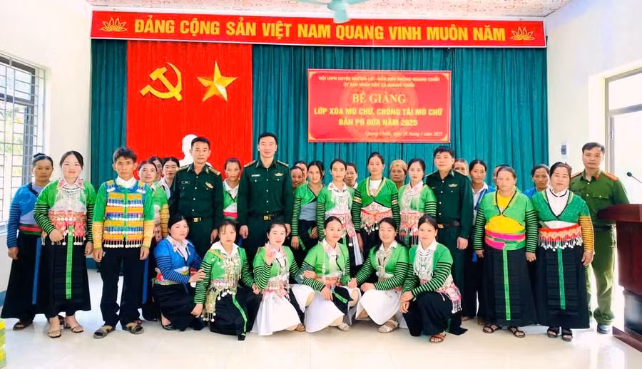 8e6fb30a-631c-42d5-9cef-9f95558c75ac.jpg