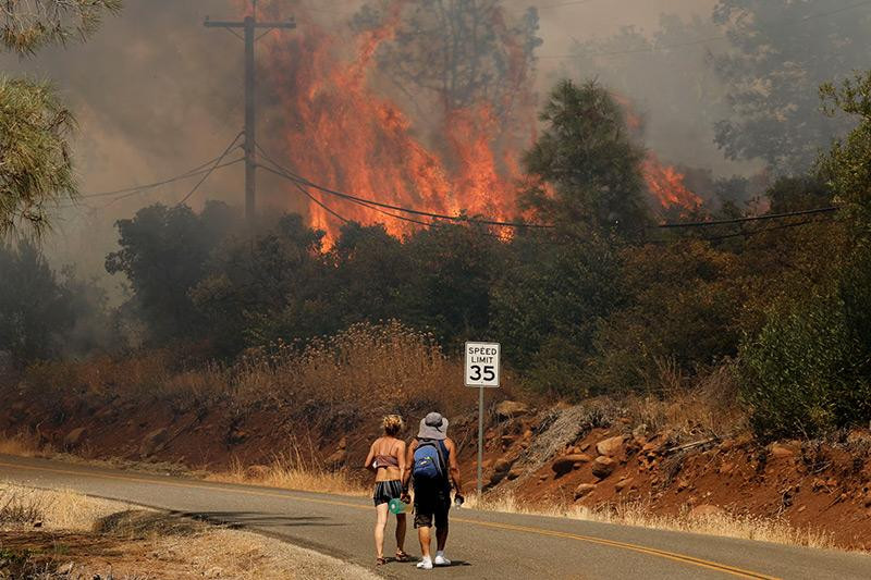 chay-rung-o-park-fire-california-013.jpg