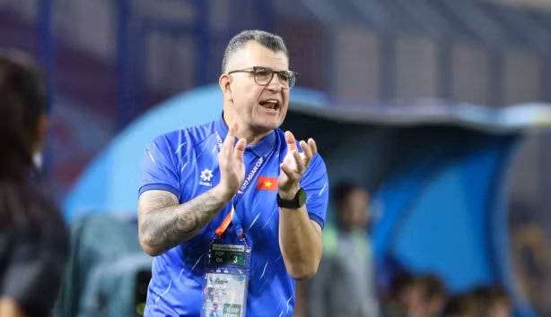 HLV C.Roland hài lòng với trận hòa của U17 Việt Nam trước U17 Australia.