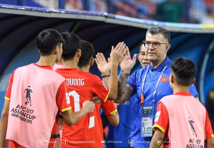 U16 Việt Nam đoạt hạng 3 giải CFA Team China 2025.