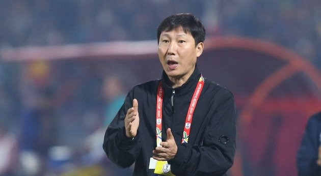 HLV Kim Sang Sik có nhiều ngôi sao chất lượng đấu Man United.
