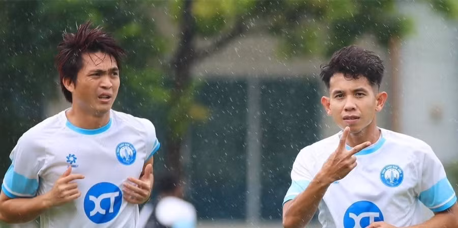 Tuấn Anh Hồng Duy vắng mặt ở trận gặp tuyển Việt Nam.