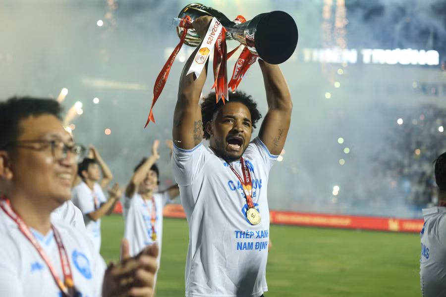 Xuân Son muốn giúp tuyển Việt Nam thắng Malaysia ở lượt về Asian Cup.