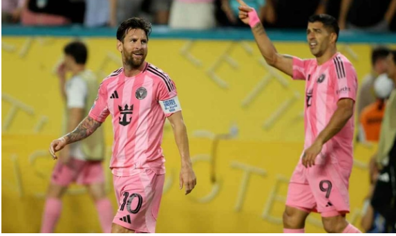 Suarez muốn giải nghệ cùng Messi ở Mỹ.