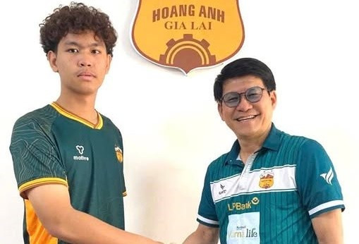 Chaloongphum Phong gia nhập CLB Hoàng Anh Gia Lai.