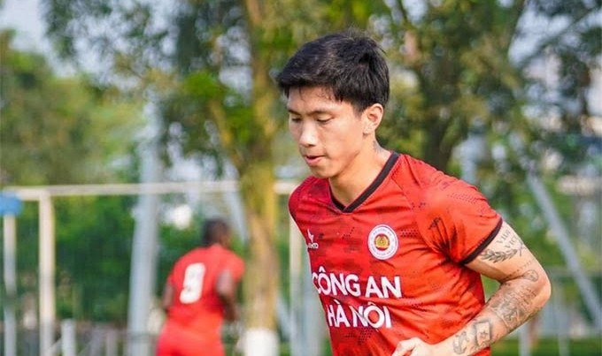 Đoàn Văn Hậu không dự giai đoạn một V-League 2025/26.