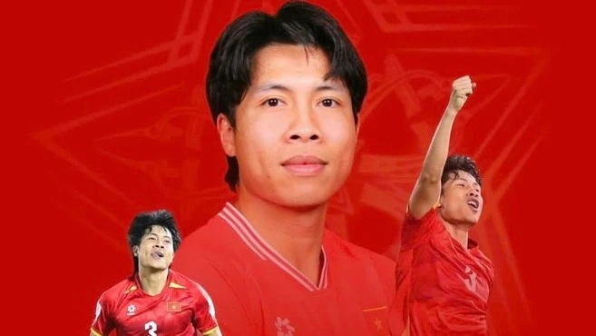 Văn Vỹ được triệu tập lên đội hình đấu Man United.