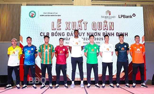 CLB Bình Định xuất quân dự V-League 2024/25.