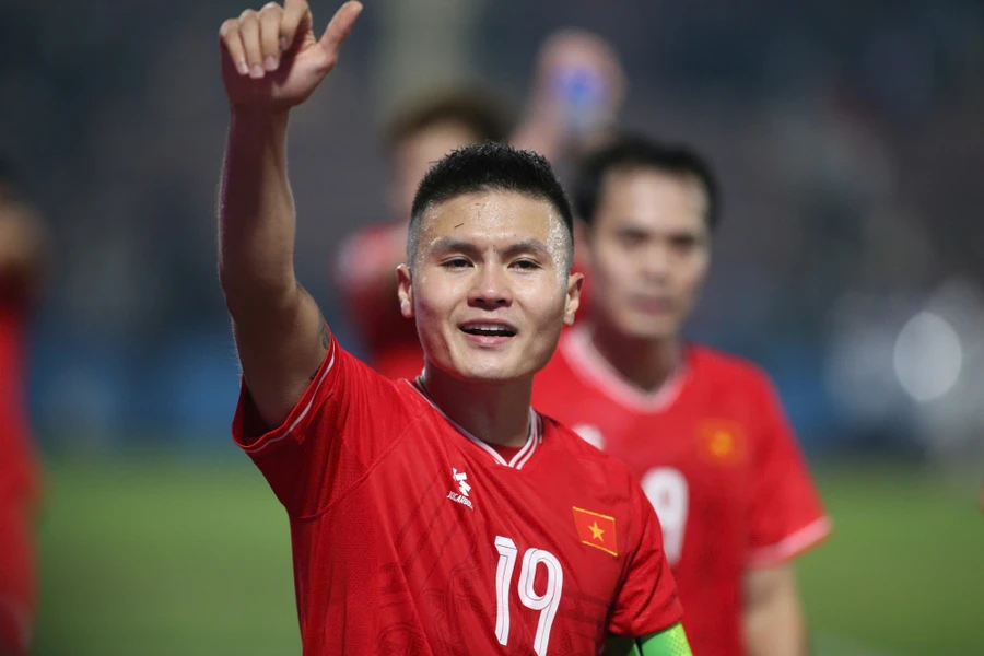 Quang Hải lọt vào đội hình tiêu biểu của lượt trận thứ 3 - ASEAN Cup 2024.