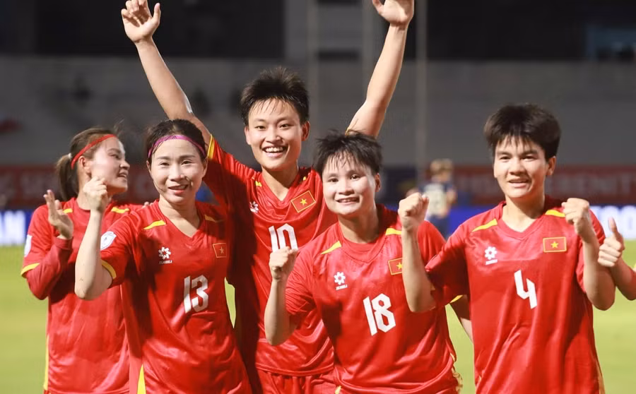 Tuyển nữ Việt Nam vào bán kết AFF Cup nữ 2025 với ngôi nhất bảng A.