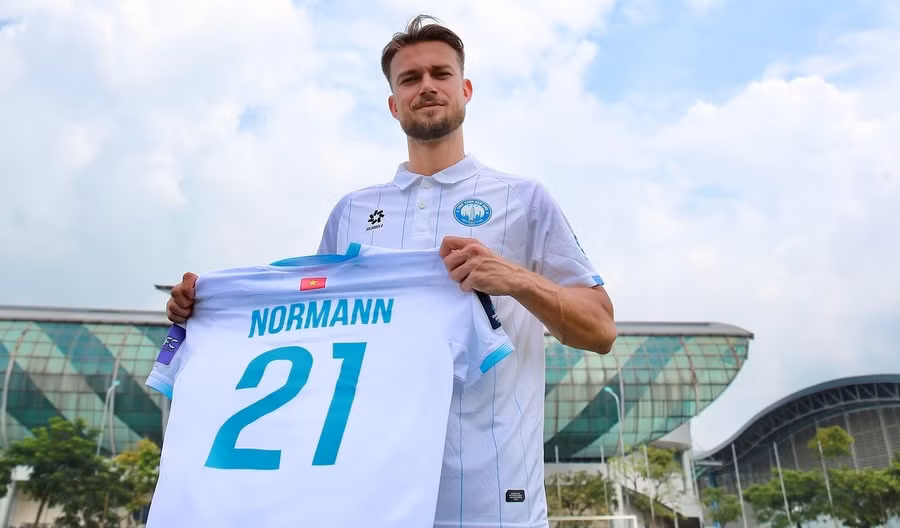 Kristoffer Normann Hansen gia nhập Thép Xanh Nam Định.