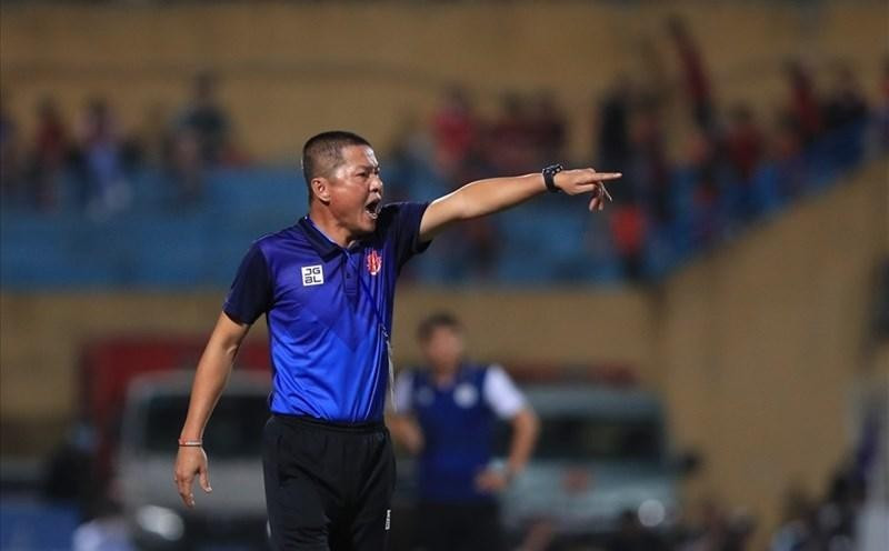 HLV Chu Đình Nghiêm hài lòng với trận thắng Thanh Hóa.