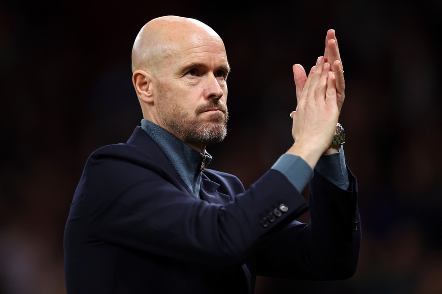 HLV Ten Hag hài lòng với trận hòa Porto ở Europa League.