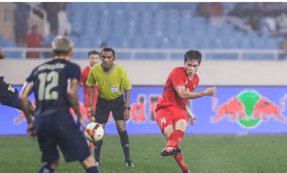 Thái Lan đánh bại tuyển Việt Nam tại LPBank Cup 2024.