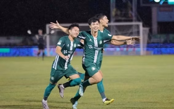 Công Phượng liên tục ghi bàn ở giải hạng Nhất.