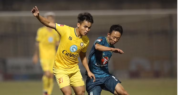 Hoàng Anh Gia Lai cầm hòa Thanh Hóa ở vòng 16 V-League.