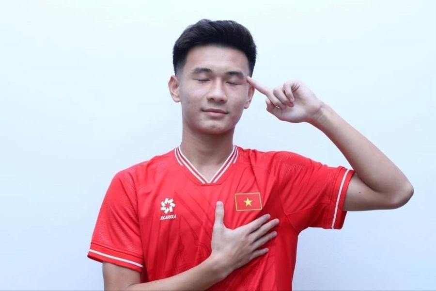 Lê Tấn Dũng lỡ hẹn với giải giao hữu quốc tại Hàn Quốc vì chấn thương.