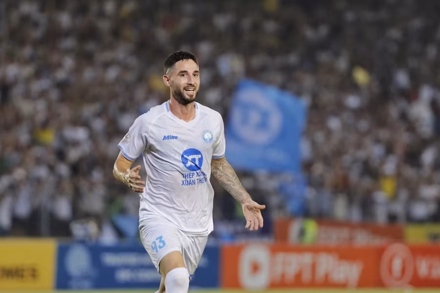  Kevin Phạm Ba nỗ lực nhập tịch Việt Nam.