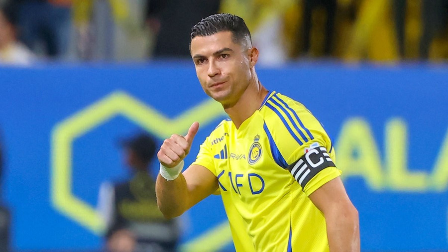 Cristiano Ronaldo đang hướng tới mục tiêu `1000 bàn thắng.
