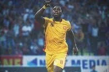 Rimario nguy cơ lớn ngồi ngoài ở vòng 2 V-League.