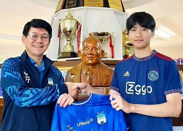 Sao trẻ học viện Park Hang Seo- thủ môn Thành Lợi được đăng ký dự V-League.