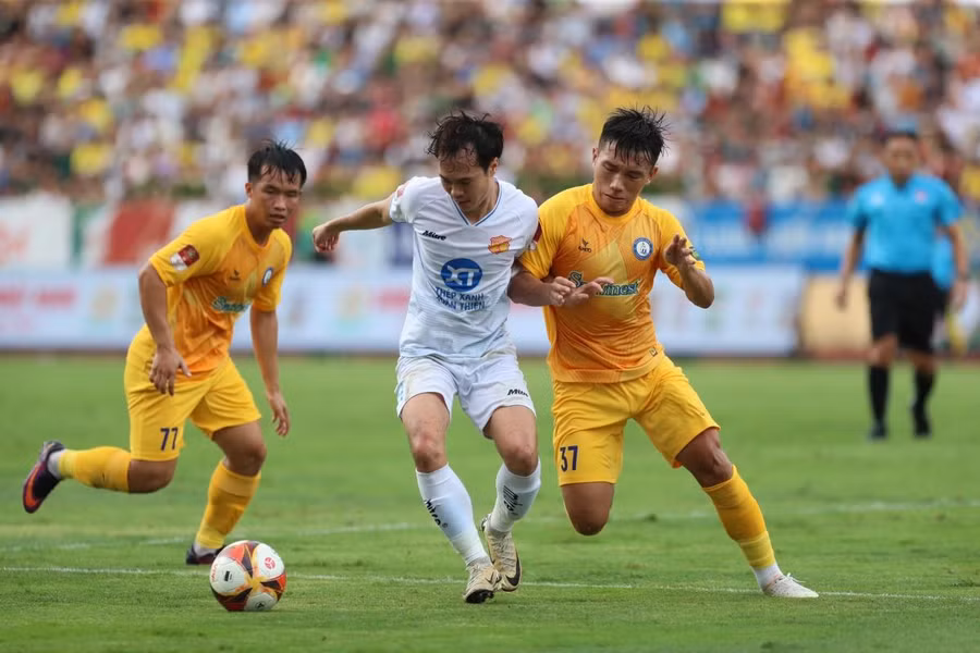 Trận tranh Siêu cúp Nam Định – Thanh Hóa diễn ra vào lúc 18h vào ngày 31/8.