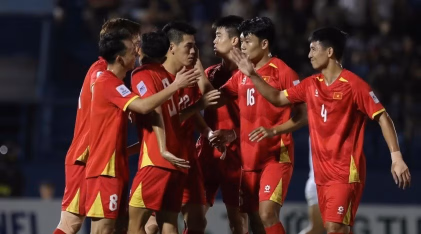 Tuyển Việt Nam thắng ấn tượng Lào trên sân Gò Đậu.