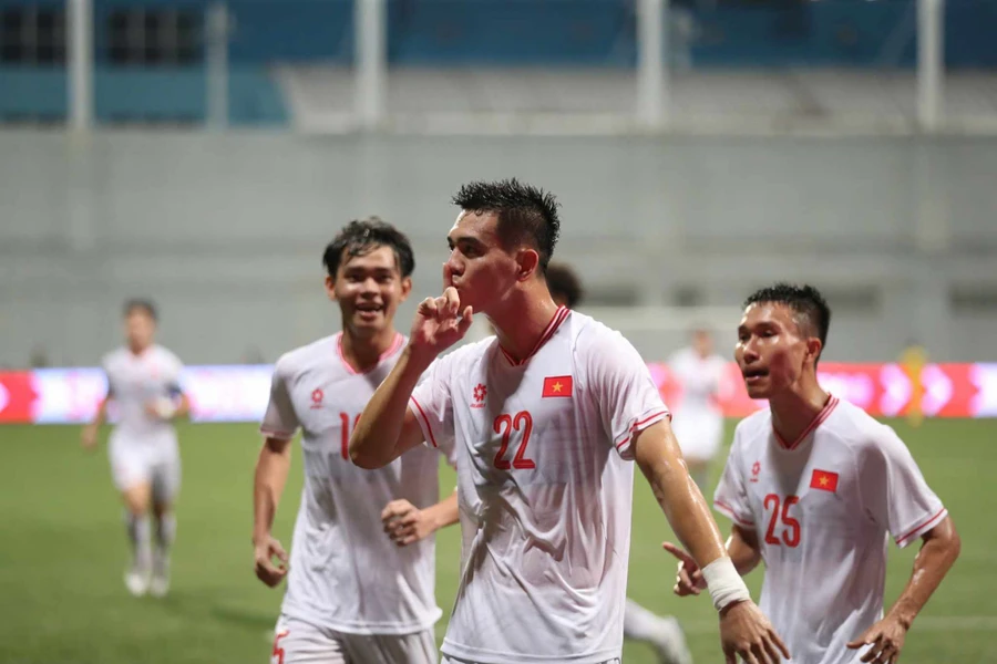 Tiến Linh tỏa sáng rực rỡ ở AFF Cup 2024.