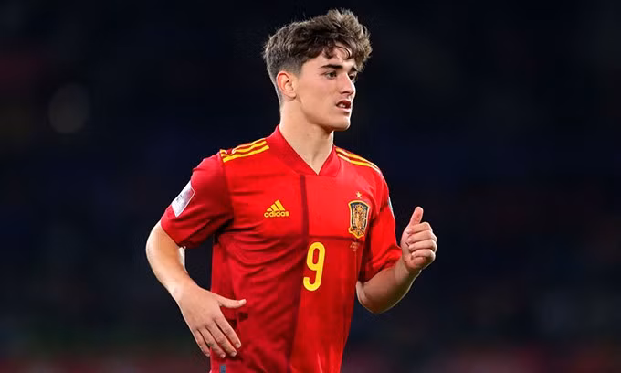 Gavi gia hạn hợp đồng với Barca tới năm 2030.