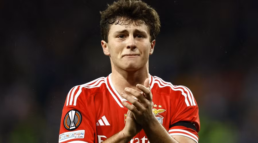  Joao Neves đang ở rất gần câu lạc bộ PSG.