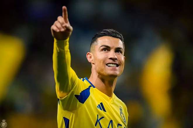 Ronaldo sáng cửa dự FIFA Club World Cup 2025.