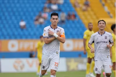 Tiến Linh đoạt danh hiệu Vua phá lưới V-League 2024/25.