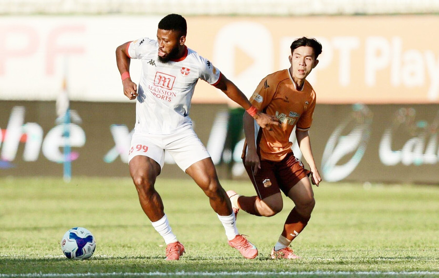 Hoàng Anh Gia Lai thua đậm Hải Phòng FC ở vòng 7 V-League.