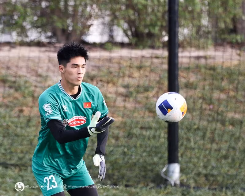 Thủ môn Trung Kiên tiết quyết tâm đạt thành tích tốt ở giải châu Á.
