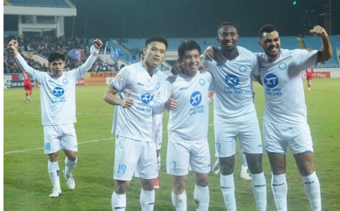 Nam Định thắng ấn tượng Thể Công Viettel ở vòng 15 V-League.