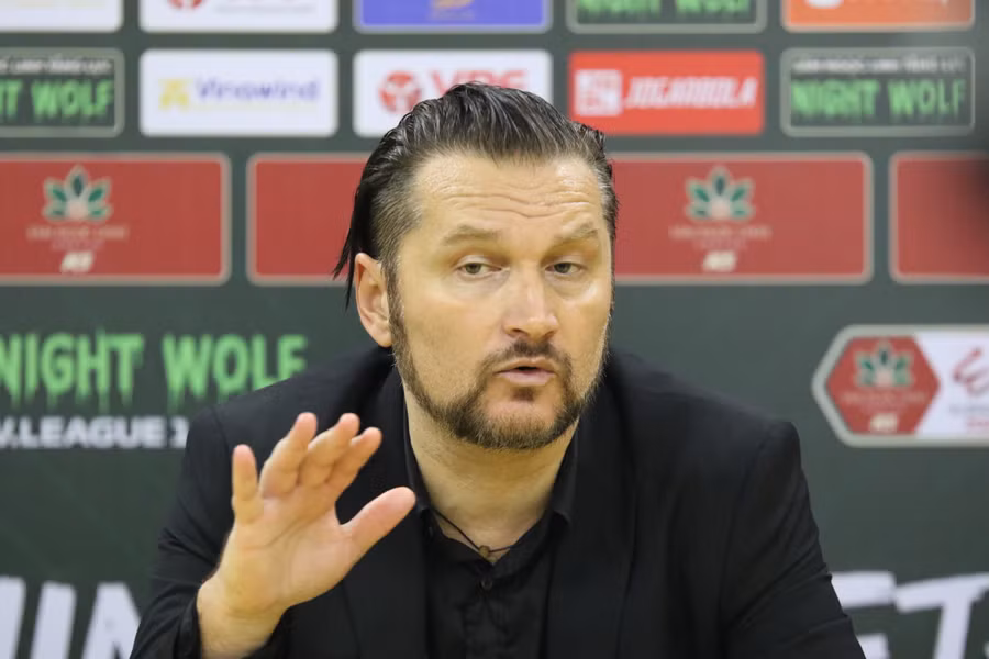 HLV Popov hài lòng với trận thắng Hải Phòng.