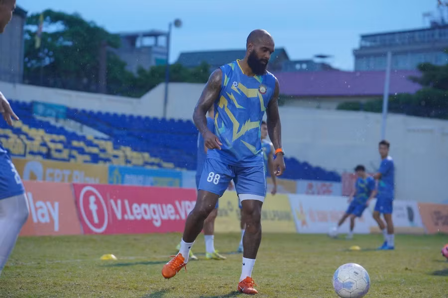 Luiz Antonio gia nhập Hải Phòng FC sau khi chia tay Thanh Hóa.