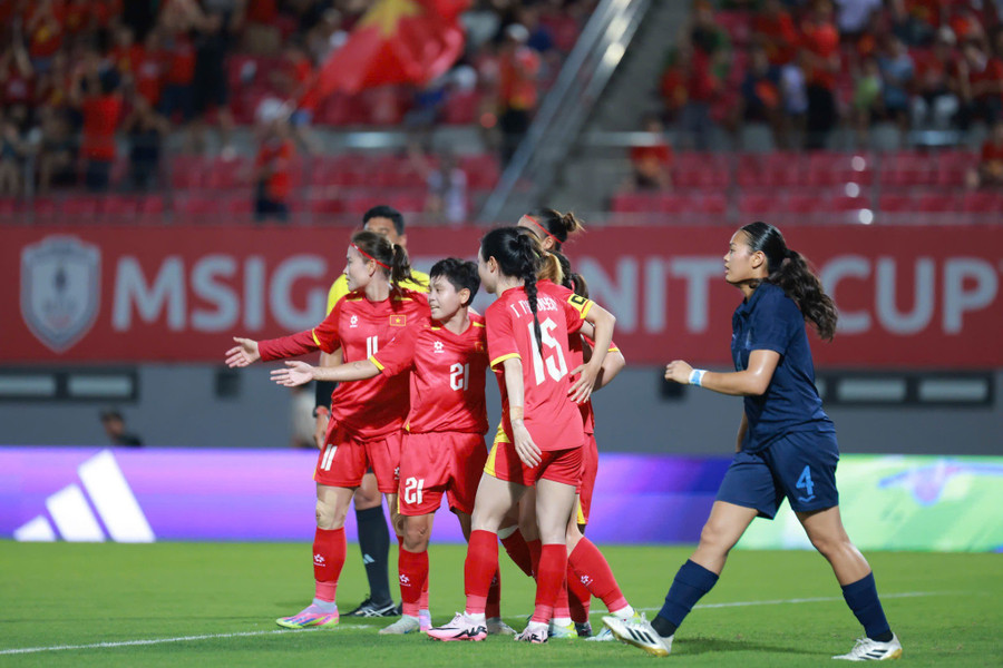 Tuyển nữ Việt Nam thắng đậm Campuchia trận ra quân giải AFF Cup 2025.