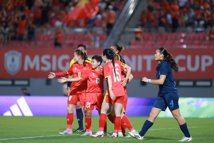 Tuyển nữ Việt Nam thắng đậm Campuchia trận ra quân giải AFF Cup 2025.