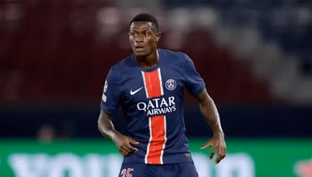 Nuno Mendes lọt tầm ngắm của MU.