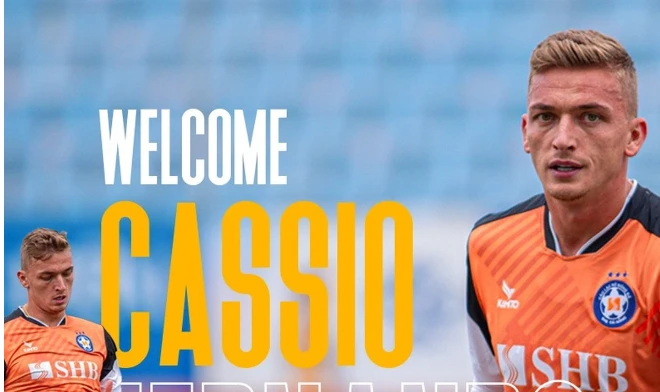 Cassio Fernando Scheid gia nhập V-League.