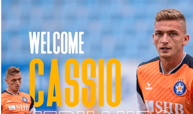 Cassio Fernando Scheid gia nhập V-League.