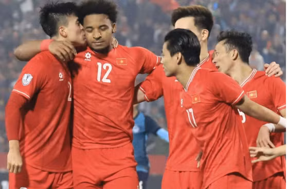 Tuyển Việt Nam vào chung kết AFF Cup với thành tích bất bại.
