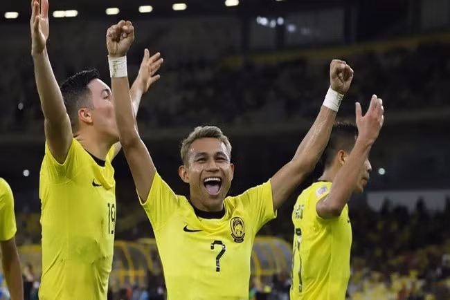 Bóng đá Malaysia cân nhắc thuê luật sư giỏi kháng cáo FIFA.