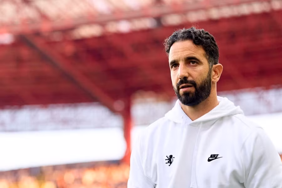 HLV Ruben Amorim quyết hồi sinh Man United.