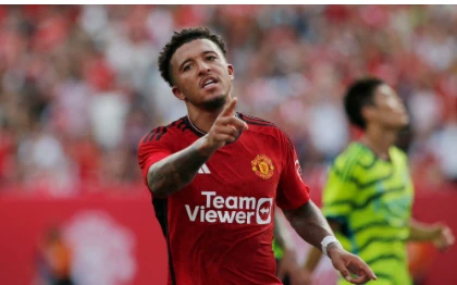 Man United quyết bán bằng được Sancho.